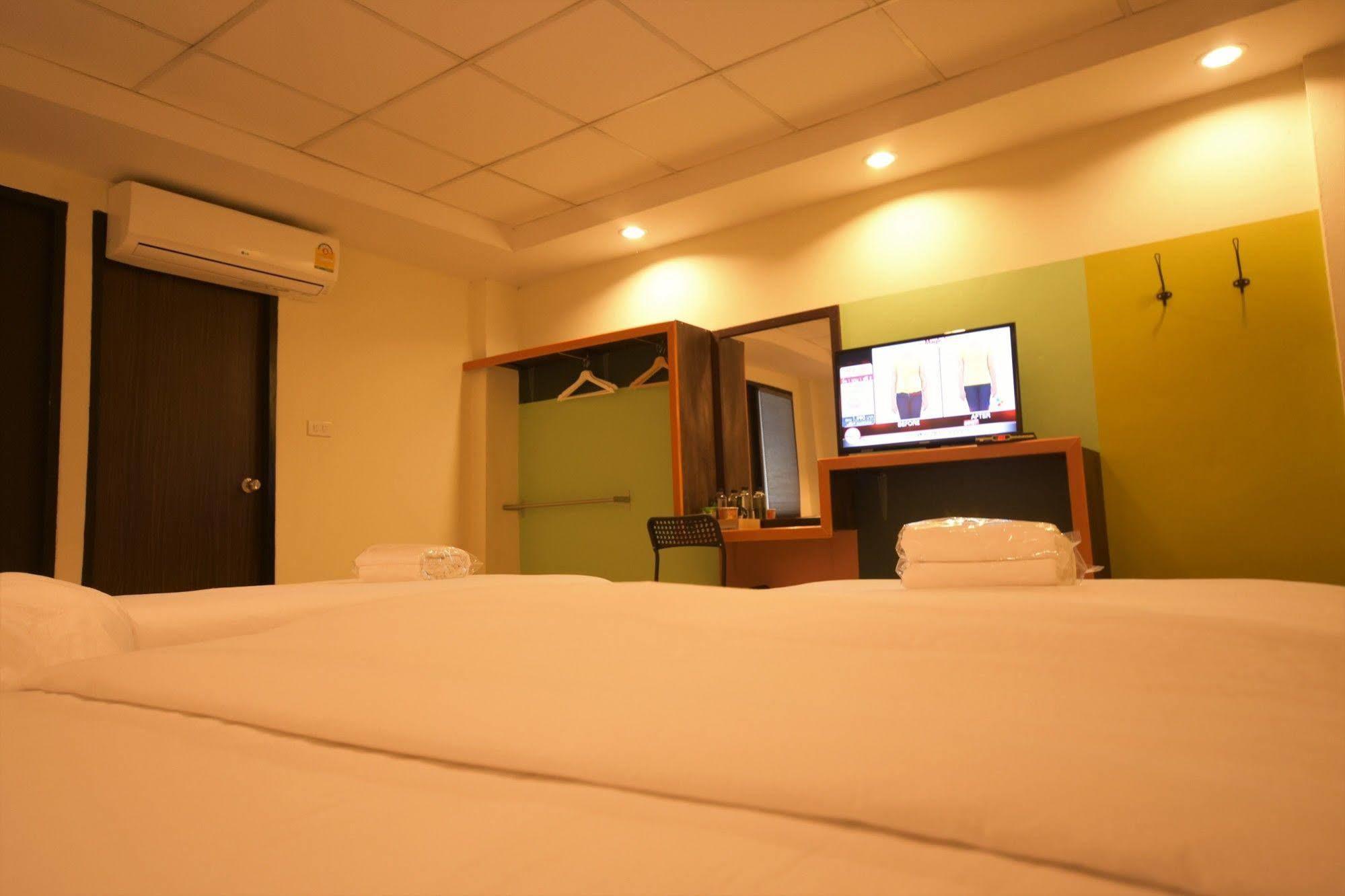נונטאבורי Room At Prachachuen מראה חיצוני תמונה