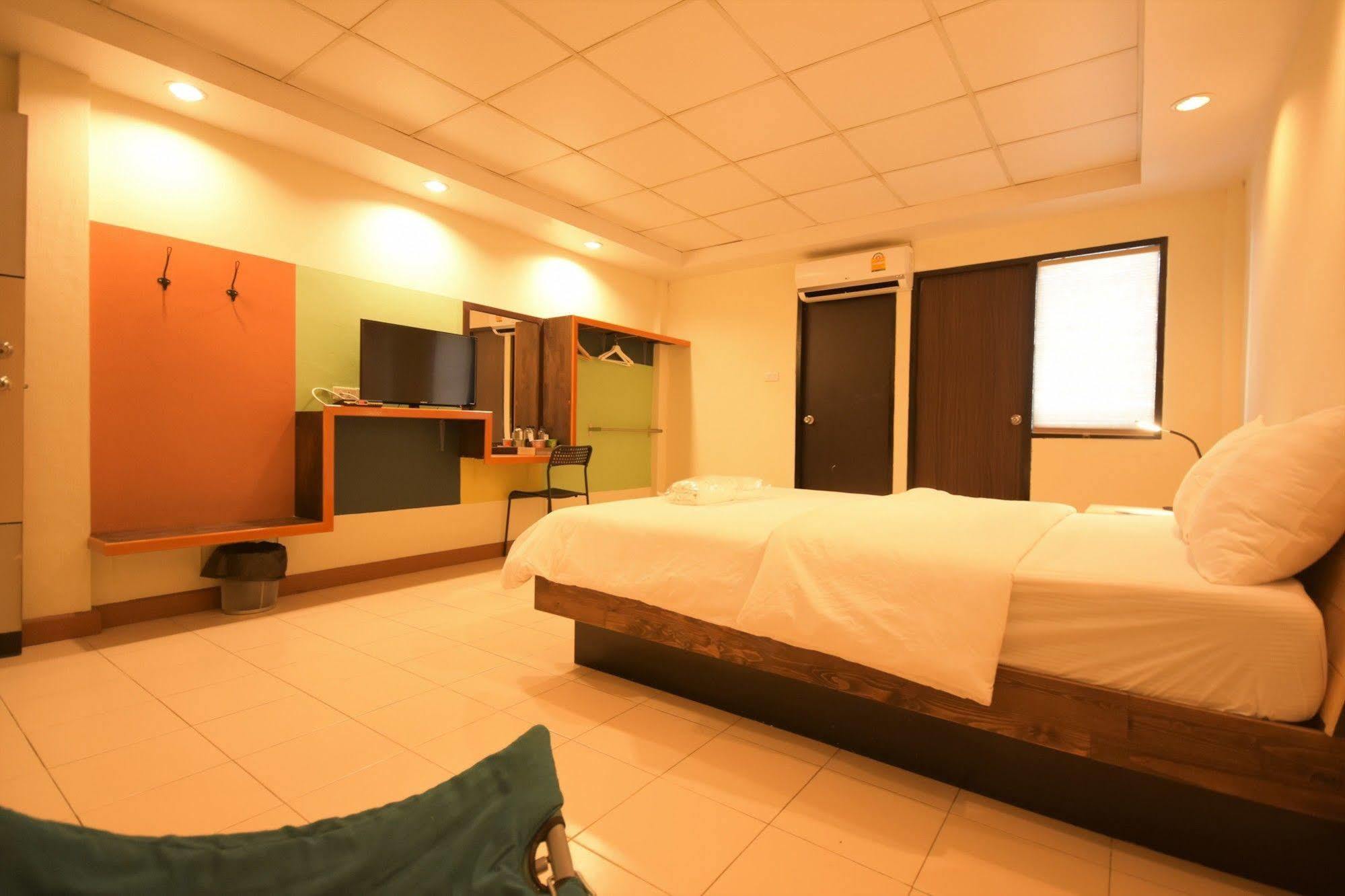 נונטאבורי Room At Prachachuen מראה חיצוני תמונה